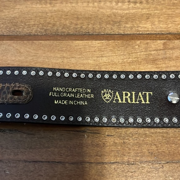 ARIAT leather belt size 28, good condition main image 4